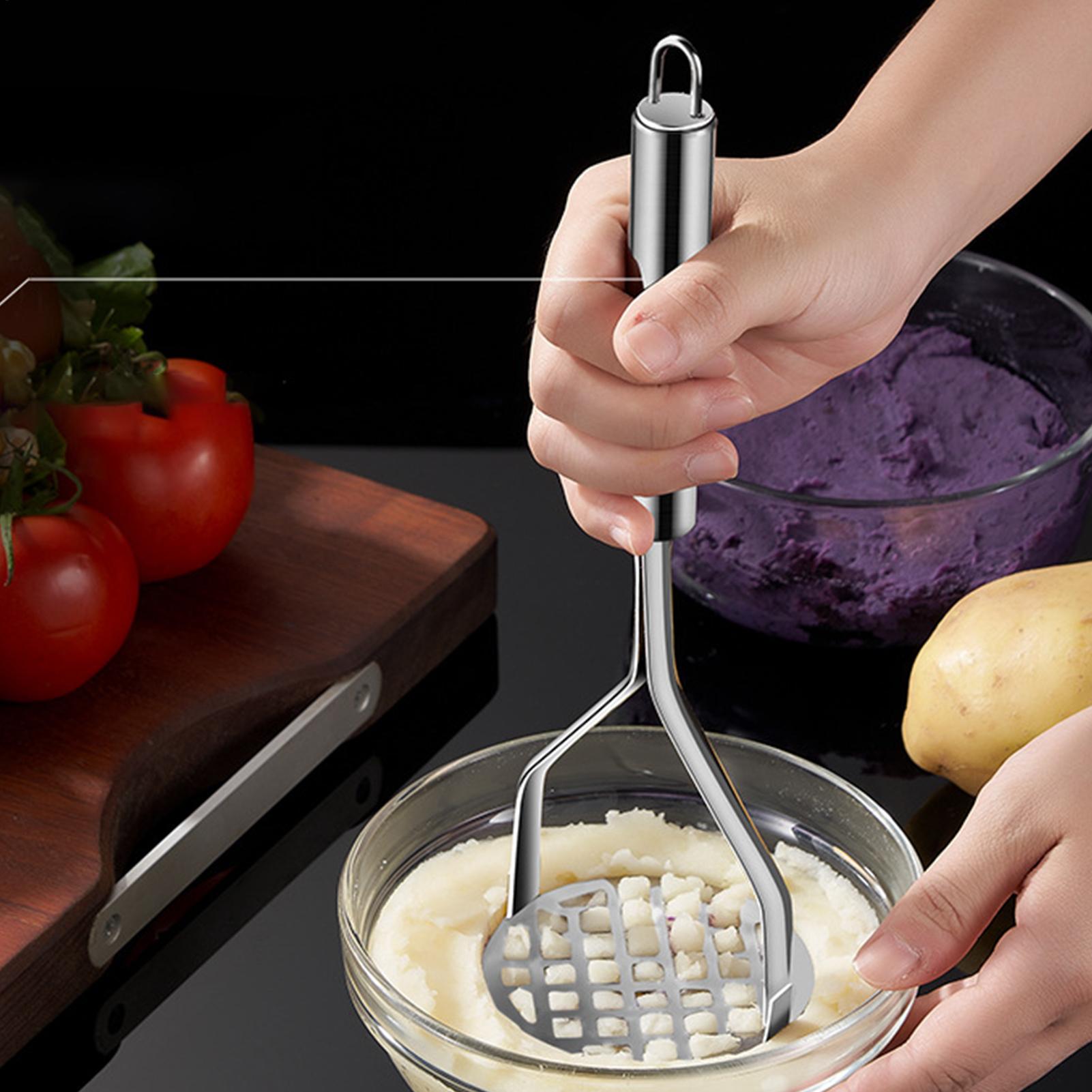 مكبس بطاطس يدوي من الفولاذ الم - مراجعة Kitchen Gadgets Men وسعره